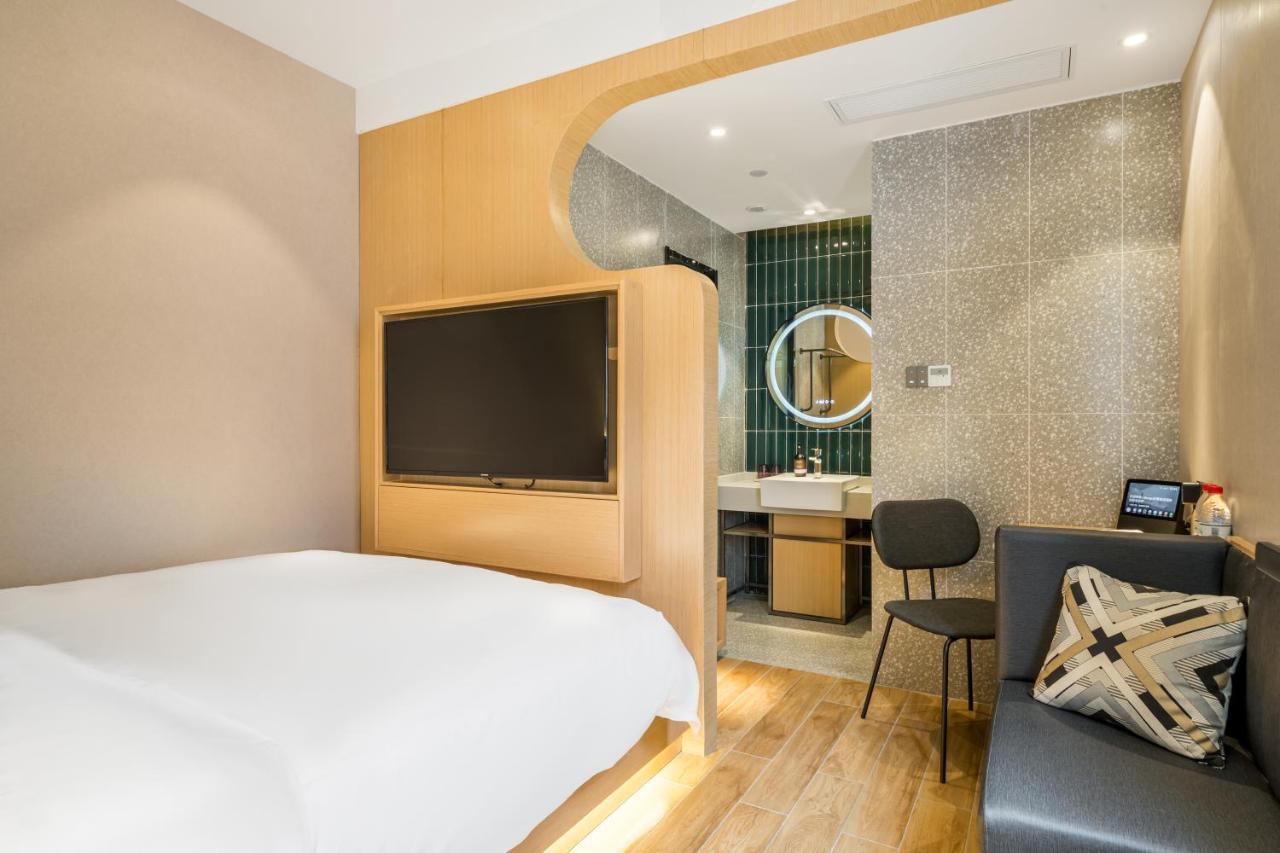Meego Smart Select Hotel Shanghai Exterior photo